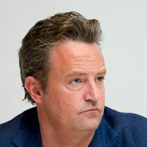 Elle avait fourni la drogue qui a causé la mort de Matthew Perry.

Matthew Perry - Conférence de presse avec les acteurs de la série "Odd Couple" à Beverly Hills. Le 25 février 2015
Action Press / Bestimage
