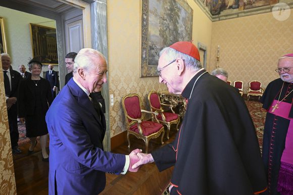 Le roi Charles III d'Angleterre et Camilla Parker Bowles, reine consort d'Angleterre, reçus par le pape Léon XIV au Vatican (Rome), le 23 octobre 2025. Photo par PA Photo/ Bestimage