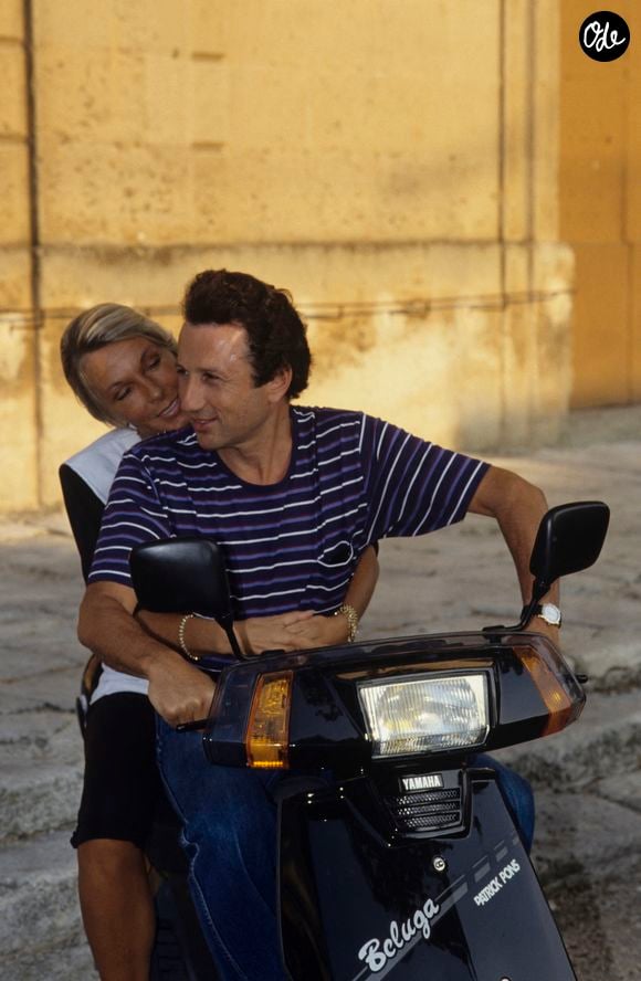 Archives - En France, en vacances dans les Alpilles, Michel DRUCKER et sa femme Dany SAVAL
© Alain Canu via Bestimage