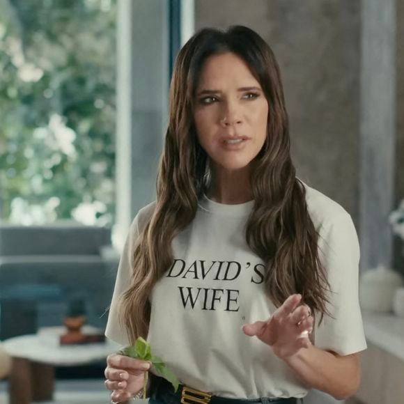 À 50 ans, la créatrice de mode, ancienne Spice Girls, n'a plus rien à prouver. 

Victoria Beckham dans une pub pour le Super Bowl JLPPA / Bestimage
