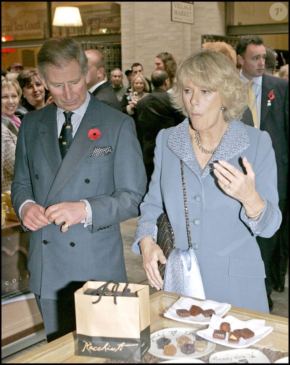 Et même lorsqu'il s'agit du contenu de son assiette. Pendant longtemps, il a fait le choix de faire l'impasse sur un repas important : le déjeuner. 


Charles III et Camilla en visite officielle aux États-Unis © GOFF INF / BESTIMAGE