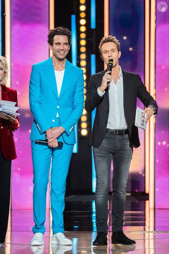 "Je ne chante pas super bien, mais je suis passionné de comédies musicales, et un jour, je pense que je jouerai dans une comédie musicale !", a-t-il confié. 

Mika et Cyril Feraud à Saint Denis, le 29 novembre 2024.
Photo : Alexis Jumeau/ABACAPRESS.COM