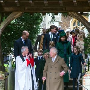 Princesse Beatrice, Edoardo Mapelli Mozzi, Sophie Rhys-Jones, duchesse d'Edimbourg, le prince Edward, duc d'Edimbourg, Savannah Phillips, Catherine (Kate) Middleton, princesse de Galles, Prince Louis, Princesse Charlotte, Prince George, Le prince William, prince de Galles, Le roi Charles III d'Angleterre et Camilla Parker Bowles, reine consort d'Angleterre,