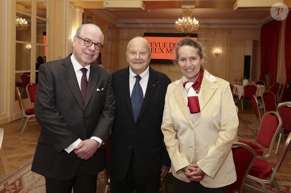 Exclusif - S.E. Ricardo Neiva Tavares, Marc Ladreit de Lacharrière, S.E. Tania Cavassini - M.L.D.Lacharrière recevait B.Sansal pour le premier dîner de la Revue des Deux Mondes de l'année - De nouveau libre, B.Sansal répondait à l'invitation de M.L.D.Lacharrière à venir témoigner, lançant ainsi un appel à s'engager en faveur de la transmission et à raviver l'esprit des Lumières.
 
Un discours à la fois touchant et inspirant pour la grande assemblée venue écouter l'écrivain ce soir-là. La culture et surtout les lettres étaient naturellement largement représentées, avec l'ancienne ministre R.Bachelot, le Chancelier de l'Institut de F.X Darcos, le président de la Fondation de France P.Sellal, l'écrivain et prix Goncourt 2024 K.Daoud, l'historien de l'art et académicien des beaux-arts A.Goetz, les éditorialistes F.O Giesbert et F.d'Orcival, ou encore la productrice Y.Benguigui.
 
La porte-parole du Gouvernement M.Bregeon, mais aussi les ambassadeurs du Brésil et de Suisse assistaient également à cette soirée exceptionnelle, dédiée à la liberté et à l'engagement. Paris le 20/01/2026.
© Jack Tribeca / Bestimage