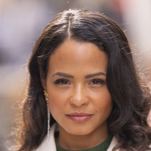 En dehors de la musique, Christina Milian mène une autre vie à laquelle personne ne se serait attendue. 

Christina Milian au défilé Akris "Collection Prêt-à-Porter Automne/Hiver 2025-2026" lors de la Fashion Week de Paris (PFW).

Pierre Perusseau / Tiziano da Silva / Bestimage