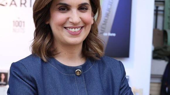 Sonia Mabrouk : Nouvelle photos de sa fille Soraya déjà grande lectrice, un cap est passé