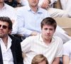 Déjà en avril dernier, une photo rare publiée par le chanteur sur Instagram avait fait sensation...

Patrick Bruel et ses fils Oscar et Léon dans les tribunes lors des Internationaux de France de Tennis de Roland Garros 2025. Paris, le 1er Juin 2025. © Dominique Jacovides/Bestimage