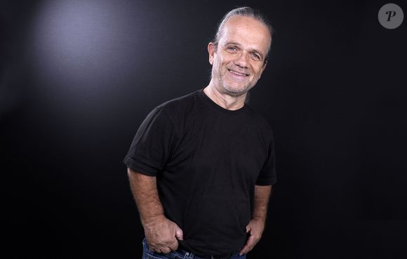 Malgré son départ, il garde un bon souvenir du programme.

 Portrait de André Bouchet (Passe Partout) à Paris, le 18 septembre 2025.
© Cédric Perrin/Bestimage