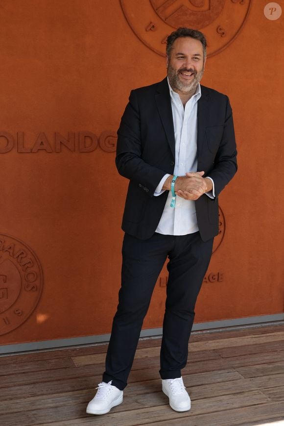 Bruce Toussaint au Village pendant les Internationaux de France 2025 à Roland Garros le 30 mai 2025 à Paris, France. Photo par Nasser Berzane/ABACAPRESS.COM