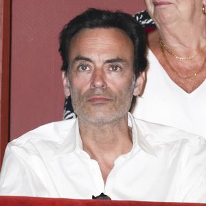 Anthony Delon - Concerto pour la paix de Omar Harfouch au théâtre de Béziers le 8 mai 2025. © Jack Tribeca / Bestimage
