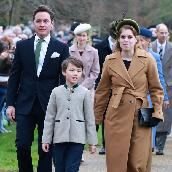 Christopher Woolf, Princesse Beatrice et Edoardo Mapelli Mozz - La famille royale britannique se rend à la messe de Noël à Sandringham le 25 décembre 2024.