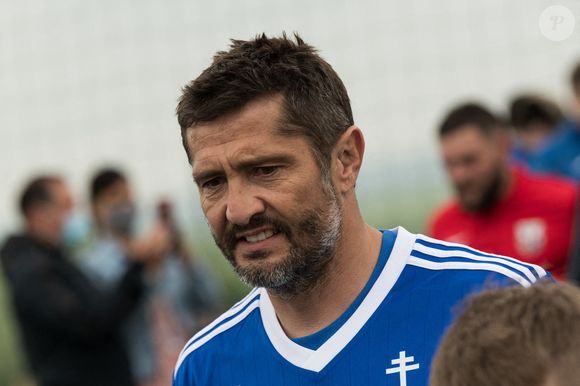 L'ancien joueur de football français Bixente Lizarazu lors du match de charité organisé entre le Variete Club de France, un rassemblement d'anciennes stars du football, et le club amateur local, pour l'ouverture officielle du stade Charles De Gaulle, dans la ville natale de l'ancien président français, et pour récolter des fonds pour la fondation Anne De Gaulle. Colombey les Deux Eglises, France, 6 juin 2021. Photo by Daniel Derajinski/ABACAPRESS.COM