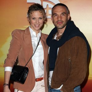 Lorie Pester et Philippe Bas à la première du film "Le Roi Lion" en 3D au Gaumont Champs Élysées à Paris, en mars 2012.

Photo : PIX4U / Bestimage