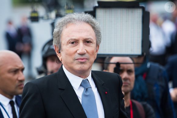 Michel Drucker lors du 139ème défilé militaire du 14 juillet sur les Champs-Elysées, jour de la Fête Nationale. Paris, le 14 juillet 2019. © Raphael Lafargue/Pool/Bestimage