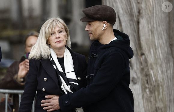 Elisa Servier, Steevy Boulay - Obsèques d'Isabelle Mergault à la Coupole du Père-Lachaise à Paris le 30 mars 2026. © Cyril Moreau - Dominique Jacovides / Bestimage