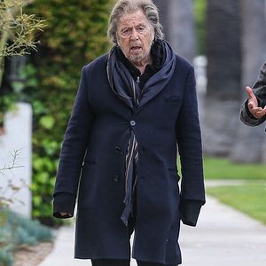 Los Angeles - Al Pacino pendant une balade à Los Angeles le 24/04/2025.

Photo : Backgrid USA / Bestimage
