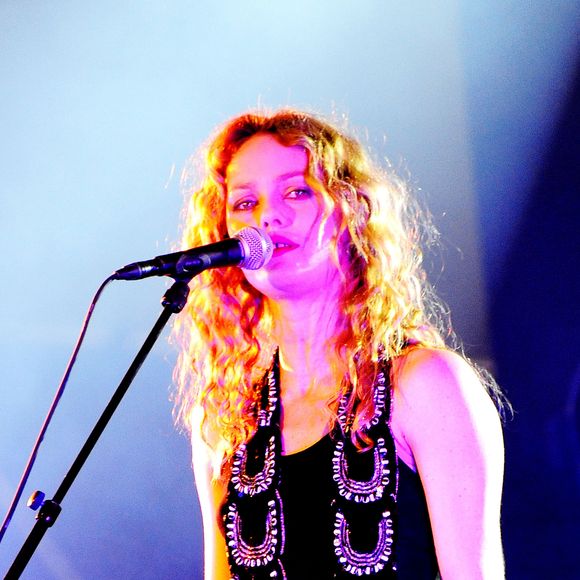 Archives - Vanessa Paradis en concert lors des Solidays 2010 à Paris, France, le 26 juin 2010. © JLPPA/Bestimage
