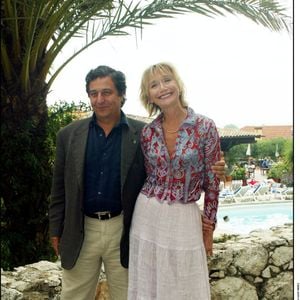 Christian Clavier et Marie-Anne Chazel lors du Festival de la Fiction à Saint-Tropez, France, 21 septembre 2002. Crédit Martinez Christian / Bestimage