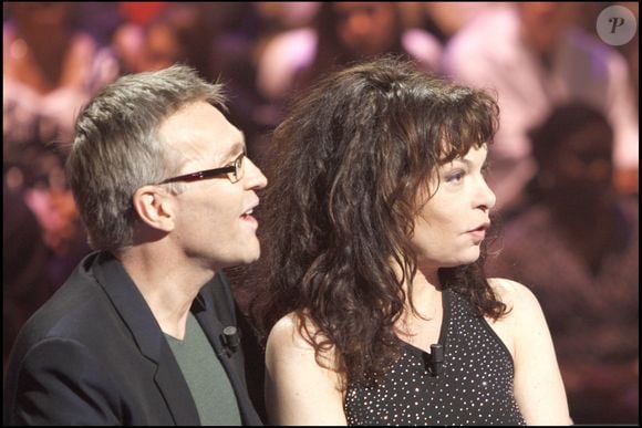 Les Grosses Têtes lui ont rendu hommage sur RTL.
Isabelle Mergault et Laurent Ruquier - émission spéciale people "Qui veut gagner des millions ?". DANIEL ANGELI / BESTIMAGE