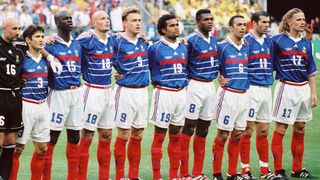 "Ça fait 17 ans que je suis dedans" : La vie paisible de ce champion du monde 1998, reconverti dans un tout autre domaine que le foot