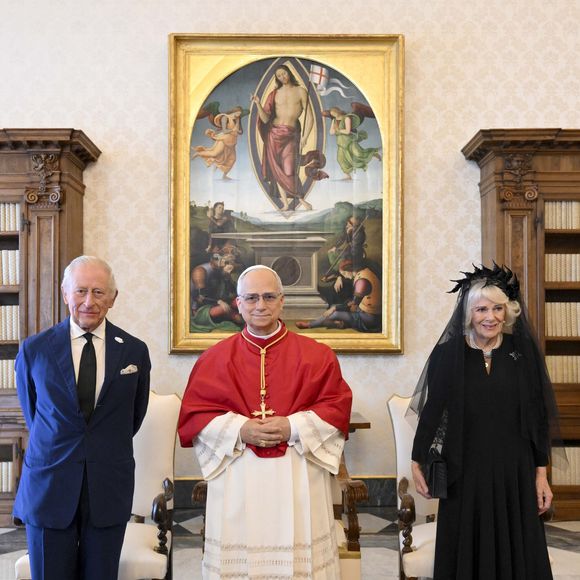 Le roi Charles III d'Angleterre et Camilla Parker Bowles, reine consort d'Angleterre, reçus par le pape Léon XIV au Vatican (Rome), le 23 octobre 2025. Photo par PA Photo/ Bestimage