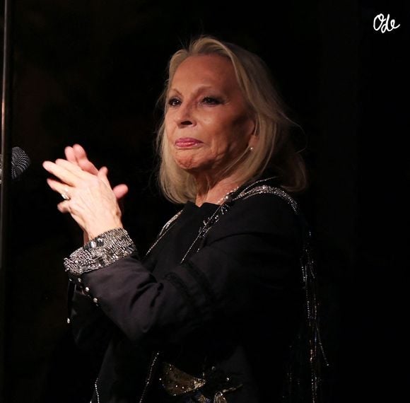 Exclusif - Veronique Sanson en Show Case lors de la soirée anniversaire des 25 ans de la Terrasse de Albane pendant le 79ème Festival International du Film de Cannes, France, le 15 mai 2026. © Denis Guignebourg/Bestimage