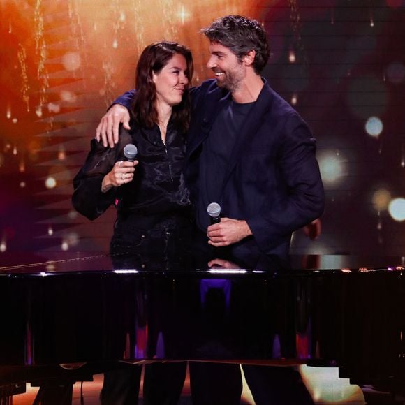 Exclusif - Tom Leeb et sa soeur Fanny lors de l'enregistrement de l'émission "Famille je vous aime" présentée par M. Drucker et qui sera diffusée le 13 juin 2025 sur France 3, aux Studios rive gauche à Paris, France, le 15 avril 2025. © Clovis-Gaffiot/Bestimage