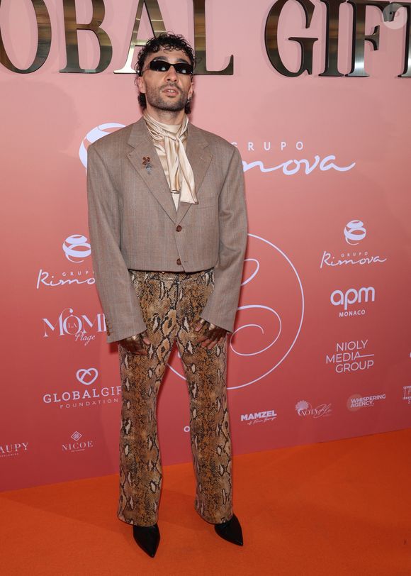 Sofiane Pamart - Photocall du "Global Gift Gala" sur la Môme Plage lors du 79ème Festival international du Film de Cannes le 20 mai 2026. © Denis Guignebourg/Bestimage