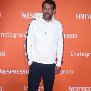Ramzy Bedia lors de la soirée Nespresso x Vanity Fair x Instagram organisée à la Plage Nespresso dans le cadre du 77e Festival de Cannes, le 17 mai 2024 à Cannes, en France. Photo de Jérôme Dominé/ABACAPRESS.COM