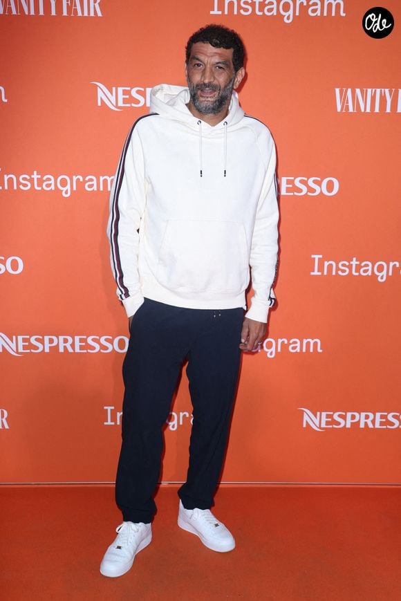 Ramzy Bedia lors de la soirée Nespresso x Vanity Fair x Instagram organisée à la Plage Nespresso dans le cadre du 77e Festival de Cannes, le 17 mai 2024 à Cannes, en France. Photo de Jérôme Dominé/ABACAPRESS.COM