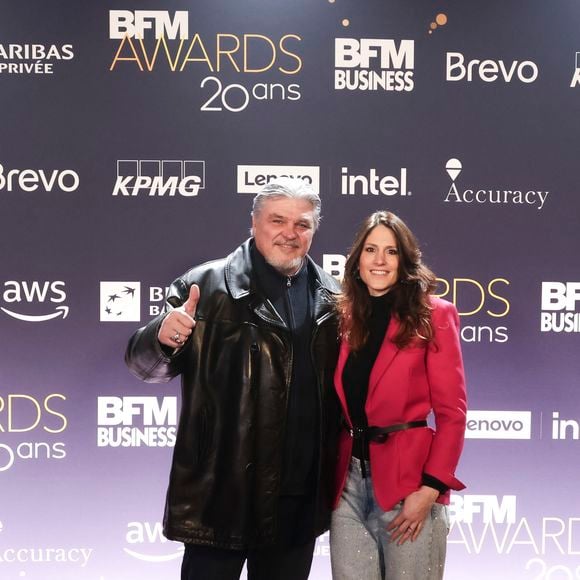 Les tourtereaux ne manquent pas de projets professionnels ensemble, ils ont d'ailleurs écrit un livre de recettes publié chez Flammarion...

David Douillet et sa femme Vanessa, au photocall de la cérémonie des BFM awards au Grand Palais à Paris le 13 janvier 2025. Crédit Jack Tribeca / Bestimage