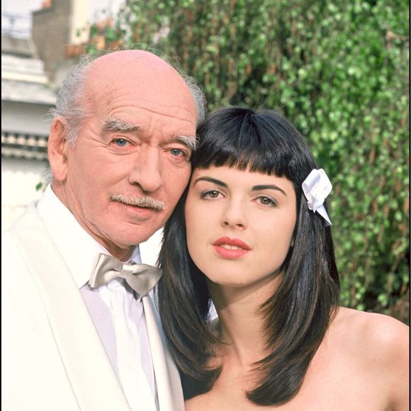 Avant Caroline, il a souvent été malheureux en amour.

Eddie Barclay et sa femme Caroline en 1988. © DANIEL ANGELI - SOLA LAURENT / BESTIMAGE