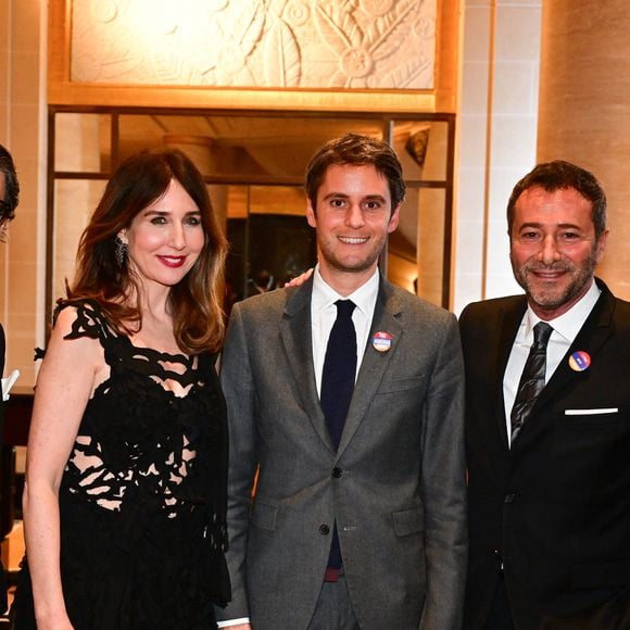 Guest, Elsa Zylberstein, Gabriel Attal, Bernard Montiel, guest au dîner annuel du CCAF (Conseil de coordination des associations arméniennes de France) à l'hôtel du collectionneur à Paris le 11 mars 2025
Comme chaque année, la onzième édition du désormais fameux dîner du CCAF a fait salle comble. 450 personnes se sont retrouvées dans les salons de l'hôtel du collectionneur, à Paris. Lors du cocktail, plusieurs personnalités politiques ont eu l'occasion de s'entretenir avec les invités.
Comme de coutume, un certain nombre de figures intellectuelles étaient également au dîner.
C'est Nelson Monfort qui a présenté la soirée en rappelant que la soirée est l'occasion de nous retrouver et de réaffirmer les liens profonds qui unissent la France et l'Arménie, liens tissés par l'histoire, la culture et des valeurs communes.
Cette soirée incarne à la fois un hommage solennel et un appel à l'action. Hommage envers celles et ceux qui oeuvrent sans relâche pour la cause arménienne; mais appel à la communauté internationale pour qu'elle s'engage résolument pour la justice et la paix.

© Christian Liewig / Bestimage