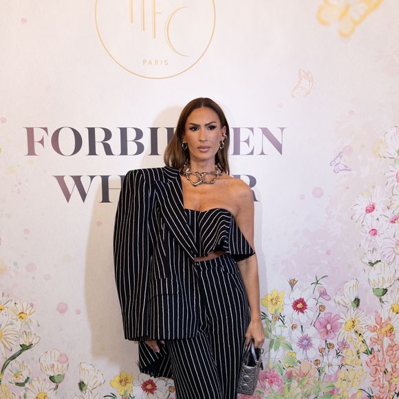 Vitaa à la soirée de lancement du parfum Forbidden Whisper de la maison HFC Paris à l'hôtel Meurice à Paris le 8 octobre 2025.
© Sébastien Frémont / Bestimage