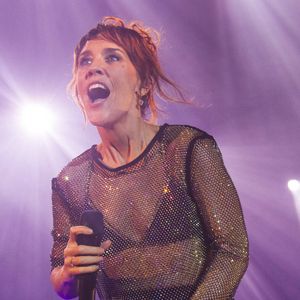 Il y a 15 ans, Zaz se faisait connaitre des Français avec son hit emblématique "Je veux" et dans lequel elle clame que l'argent fait pas forcément le bonheur !

La chanteuse française Zaz en concert au Espaço Unimed à São Paulo, Brésil, le 14 avril 2023, pour sa tournée "Organique Tour" qui fait la promotion de son cinquième album de sa carrière et enregistré pendant la pandémie du COVID-19 (coronavirus). © Imago/Panoramic/Bestimage
