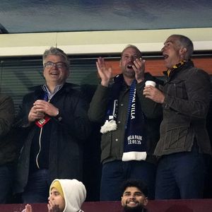 Eclats de rire, applaudissements, cris de joie... Le futur toi et ses copains ont eu du mal à contenir leur joie 
Le Prince de Galles dans les tribunes lors du match retour des huitièmes de finale de l'UEFA Champions League à Villa Park, Birmingham. Mercredi 12 mars 2025. ... Aston Villa - Club Brugge - UEFA Champions League - Huitièmes de finale - Match retour - Villa Park Birmingham Nick Potts/PA Wire.