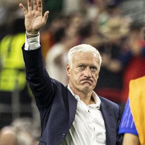 Les hommes de Didier Deschamps joueront la petite finale de la compétition le samedi 18 juillet 2026

Didier Deschamps - Les joueurs de l'équipe de France affichent leur déception après leur défaite face à l'Espagne lors de la demi-finale de la Coupe du Monde de la FIFA 2026 au Mercedes-Benz Stadium d'Atlanta, en Géorgie (États-Unis), le 14 juillet 2026.
© SPP / PsnewZ / Bestimage