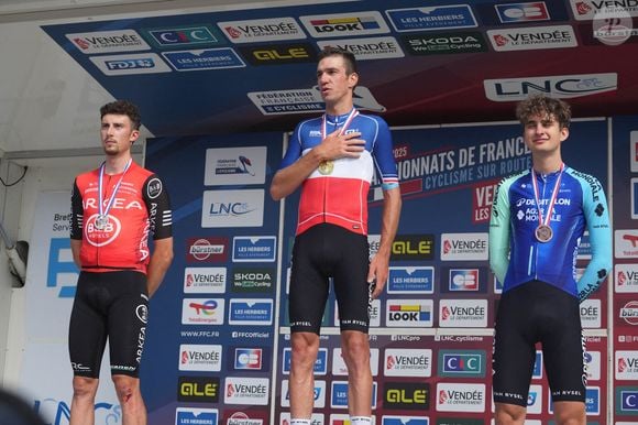 Kevin Vauquelin,Bruno Amirail et Paul Seixas lors des championnats de France 2025, épreuve cycliste, le 26 juin 2025 aux Herbiers, France Photo Laurent Lairys/ABACAPRESS.COM