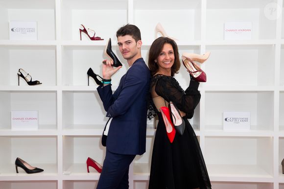 Adeline Blondieau et son fils Aïtor - Soirée Il était une fois...Christophe Guillarmé & Charles Jourdan à la boutique Charles Jourdan au 7 place de la Madeleine dans le 8ème arrondissement de Paris le 14 novembre 2019.© Rachid Bellak/Bestimage