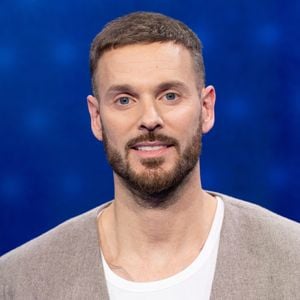 En plus d'être le beau-père de Violet, la fille de Christina Milian, M. Pokora a eu avec cette dernière deux garçons, Isaiah et Kenna.

Matt Pokora pour les surprises lors de l'enregistrement de l'émission "La Boîte à secrets", présentée par Faustine Bollaert et diffusée le 17 octobre sur France 3, dans les studios du Lendit à Saint-Denis, France. © Cyril Moreau/Bestimage