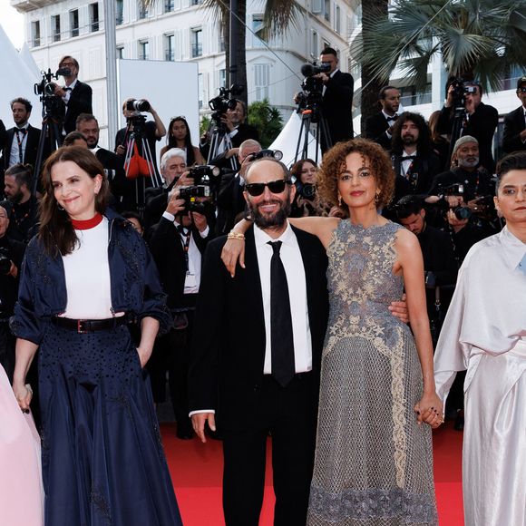 Alba Rohrwacher, Juliette Binoche, Carlos Reygadas, Leïla Slimani, Payal Kapadia, Jeremy Strong - Montée des marches de la cérémonie de clôture du 78ème Festival International du Film de Cannes, au Palais des Festivals à Cannes. Le 24 mai 2025
© Jacovides-Moreau / Bestimage