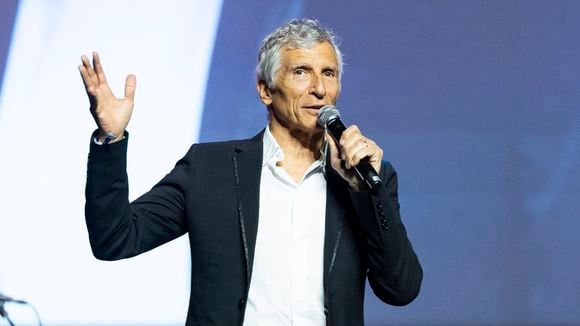 "Très bien payé" : Le producteur de Nagui évoque le salaire de l’animateur