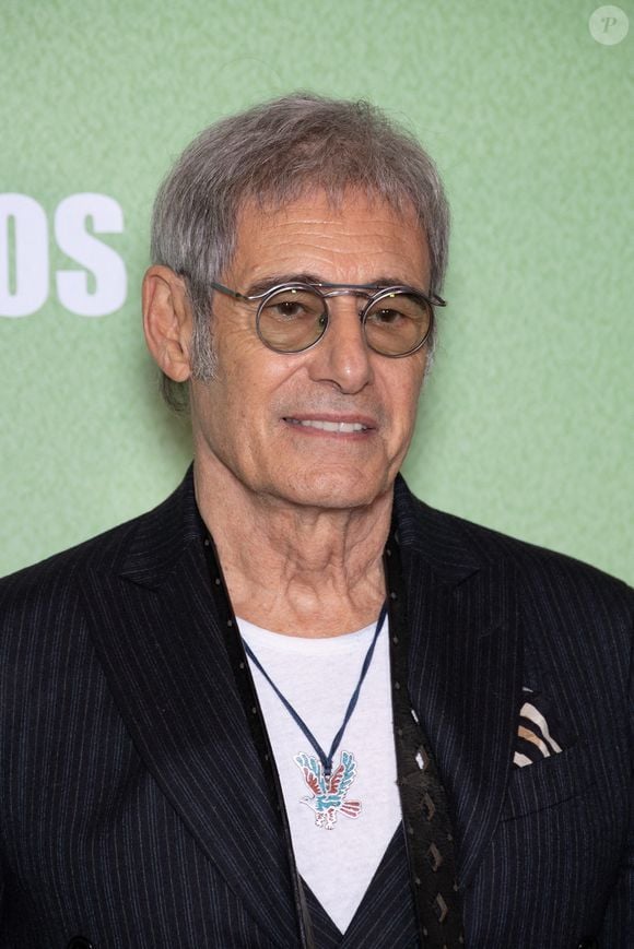 S'il a vécu pendant 30 ans à Guérande avec Jennifer, son épouse, c'est avant tout pour ses enfants Manu et Léo.

Gérard Lanvin assiste à l'avant-première parisienne de « 4 Zéros » au Pathé Palace, le 15 octobre 2024 à Paris. Photo : Nasser Berzane/ABACAPRESS.COM