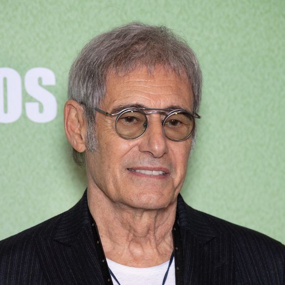 S'il a vécu pendant 30 ans à Guérande avec Jennifer, son épouse, c'est avant tout pour ses enfants Manu et Léo.

Gérard Lanvin assiste à l'avant-première parisienne de « 4 Zéros » au Pathé Palace, le 15 octobre 2024 à Paris. Photo : Nasser Berzane/ABACAPRESS.COM