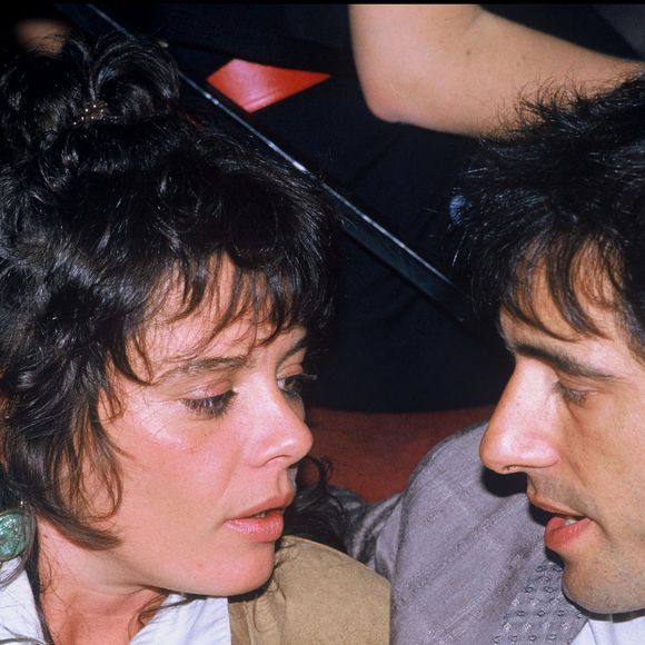 Archives - Gérard Lanvin et sa femme Jennifer à Paris en 1986. CHARRIAU / BESTIMAGE