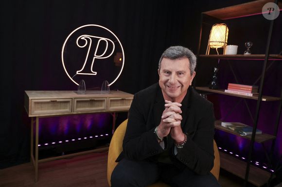 Pascal Bataille en interview pour "En privé avec", format original de Webedia © Jack Tribeca/Bestimage