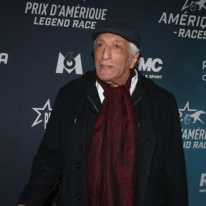 Gérard Darmon - Célébrités lors du 105ème Prix d’Amérique à l'Hippodrome de Vincennes le 25 janvier 2026. © Lionel Urman/Bestimage