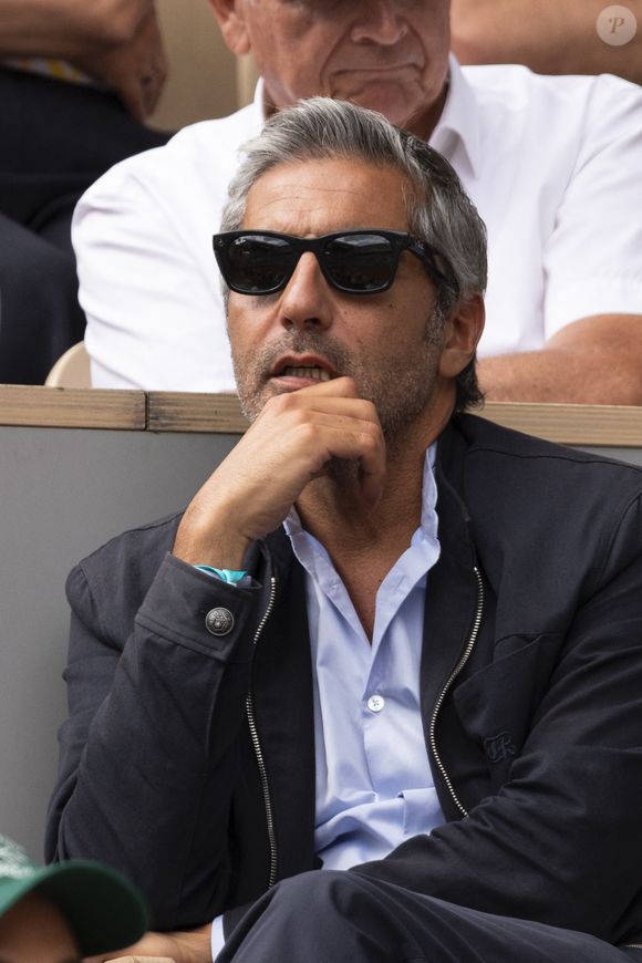 Ary Abittan dans les tribunes lors des Internationaux de France de Tennis de Roland Garros 2025. Paris,

© Jacovides / Moreau / Bestimage