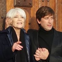 Thomas Dutronc n’en avait jamais parlé : sa mère Françoise Hardy avait une habitude quand il était tout petit