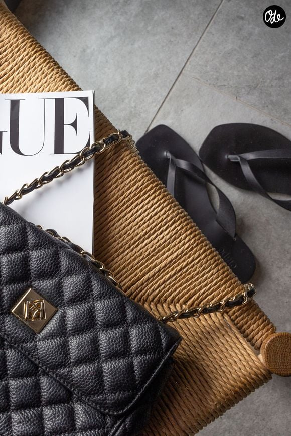 Les enseignes de mode déclinent désormais ce soulier en version bout carré, en cuir ou à talons.
